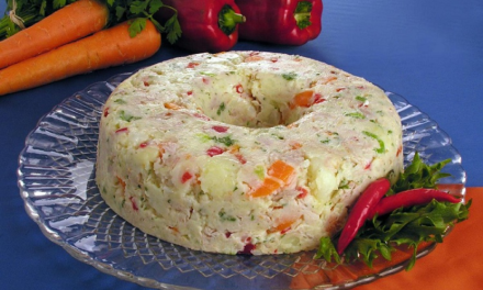 Salada de Maionese Low Carb com Frango Desfiado